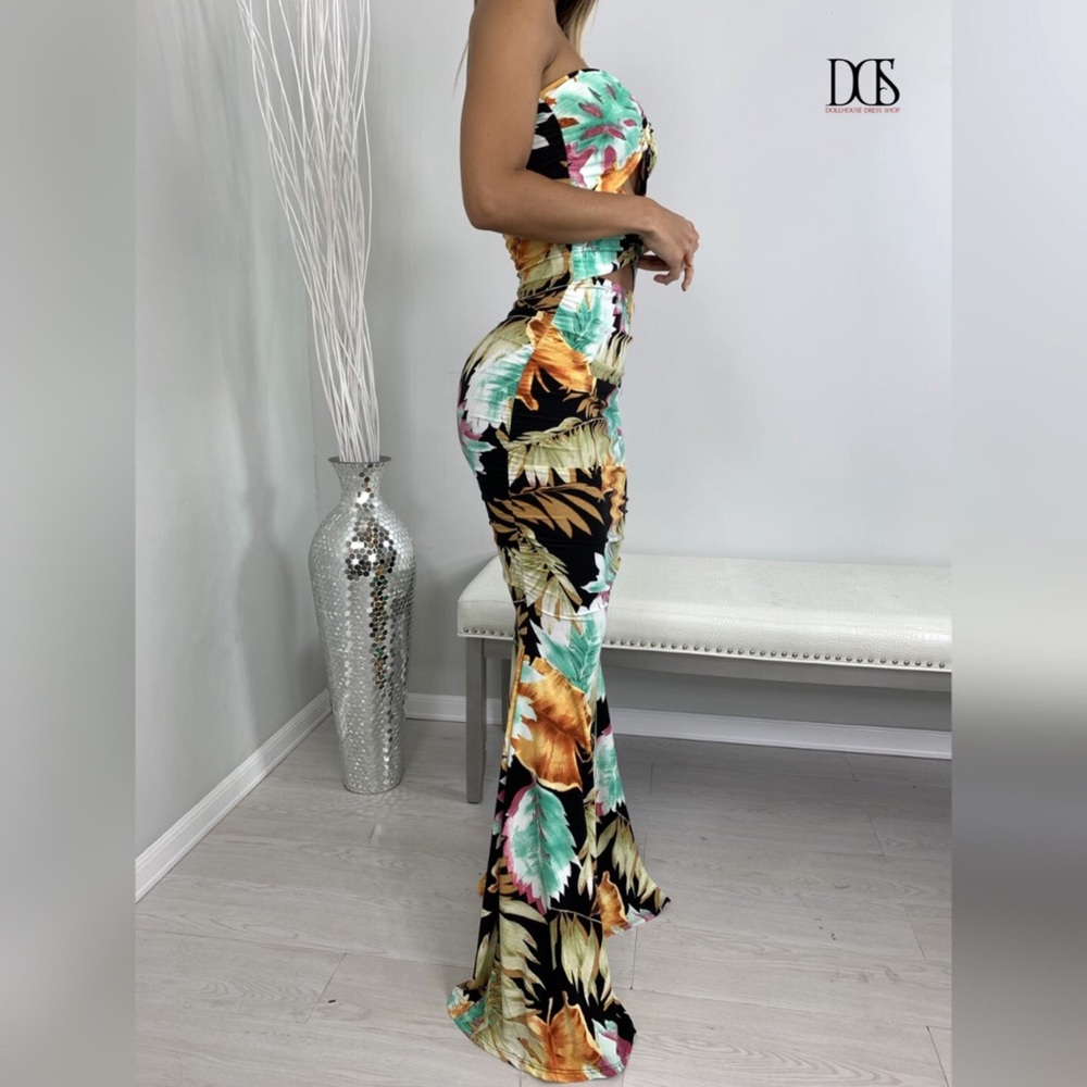 Queen Of The Tropics - Tropical Print Maxi Dress - Picture 5 of 6